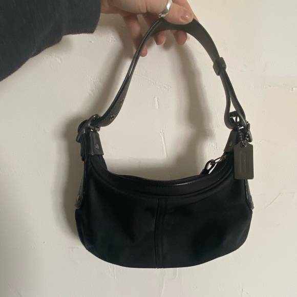 Coach Handbags - Coach Baguette Shoulder Bag